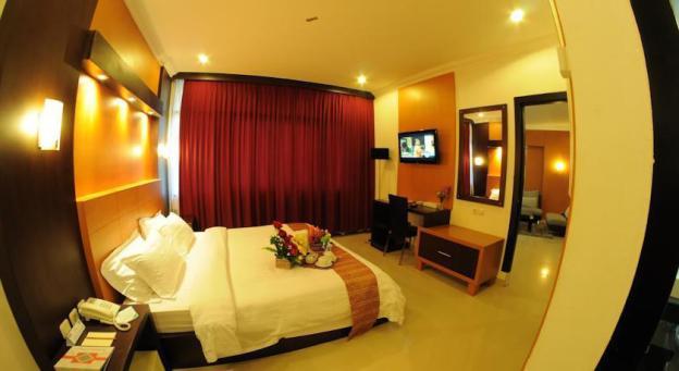swarna dwipa hotel