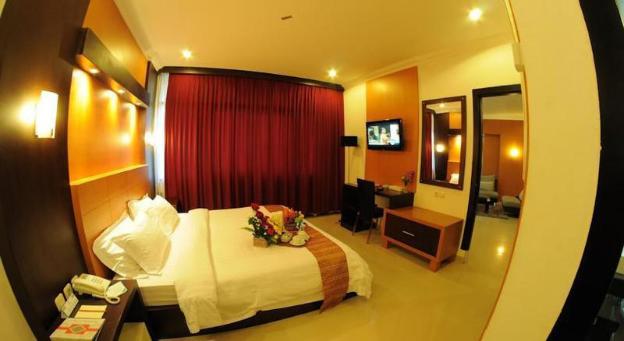 swarna dwipa hotel