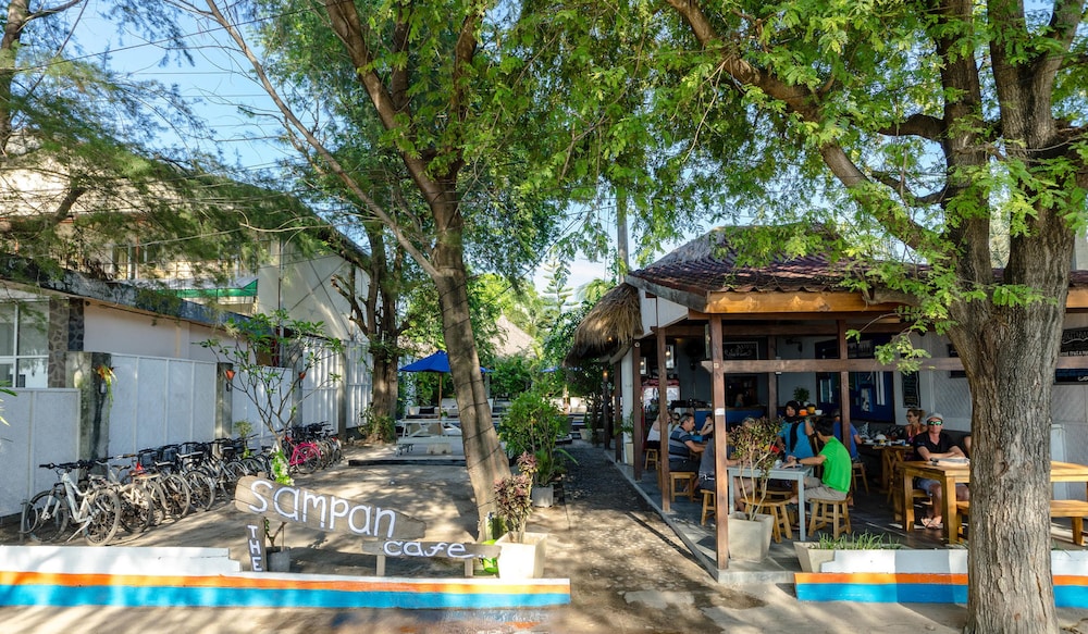 bale sampan bungalows