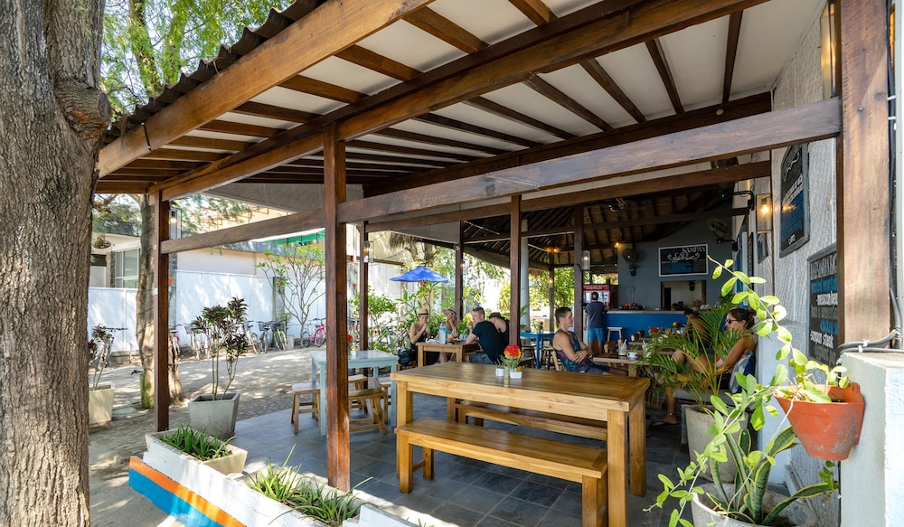 bale sampan bungalows