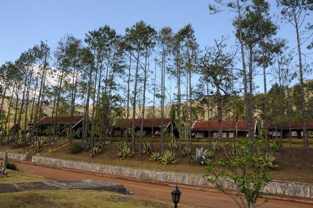 villa pinares de mayari