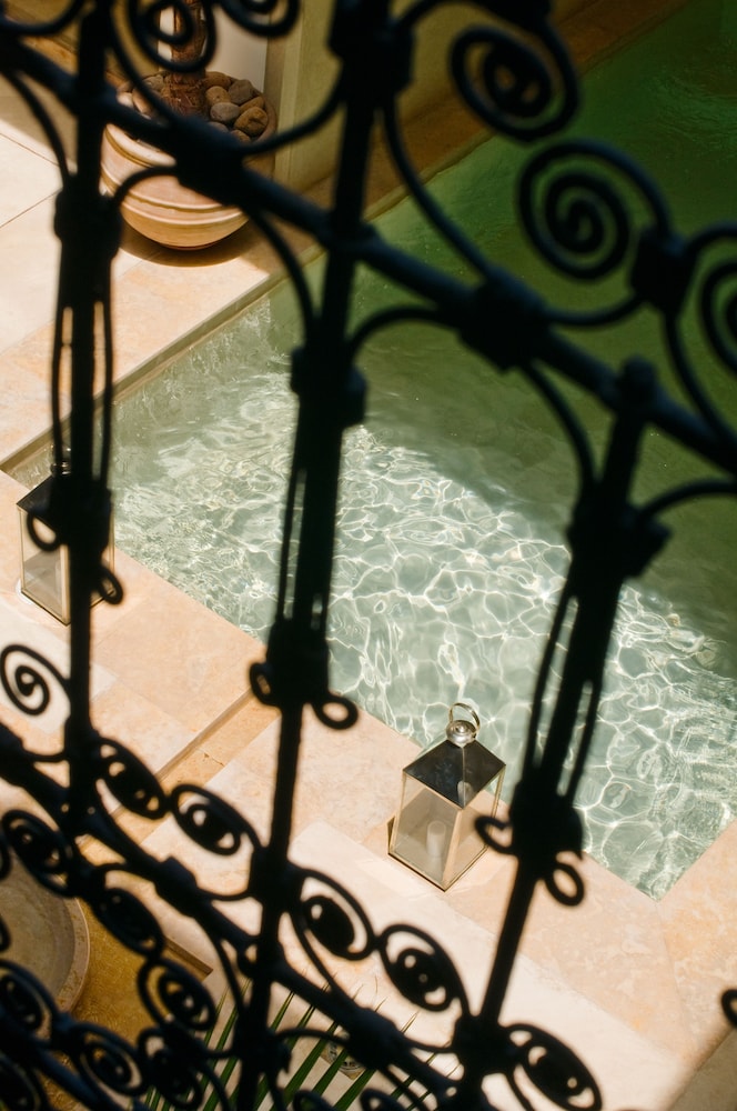 riad adore