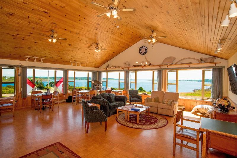 brier island lodge