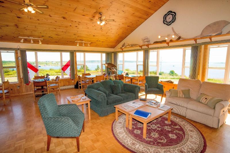 brier island lodge