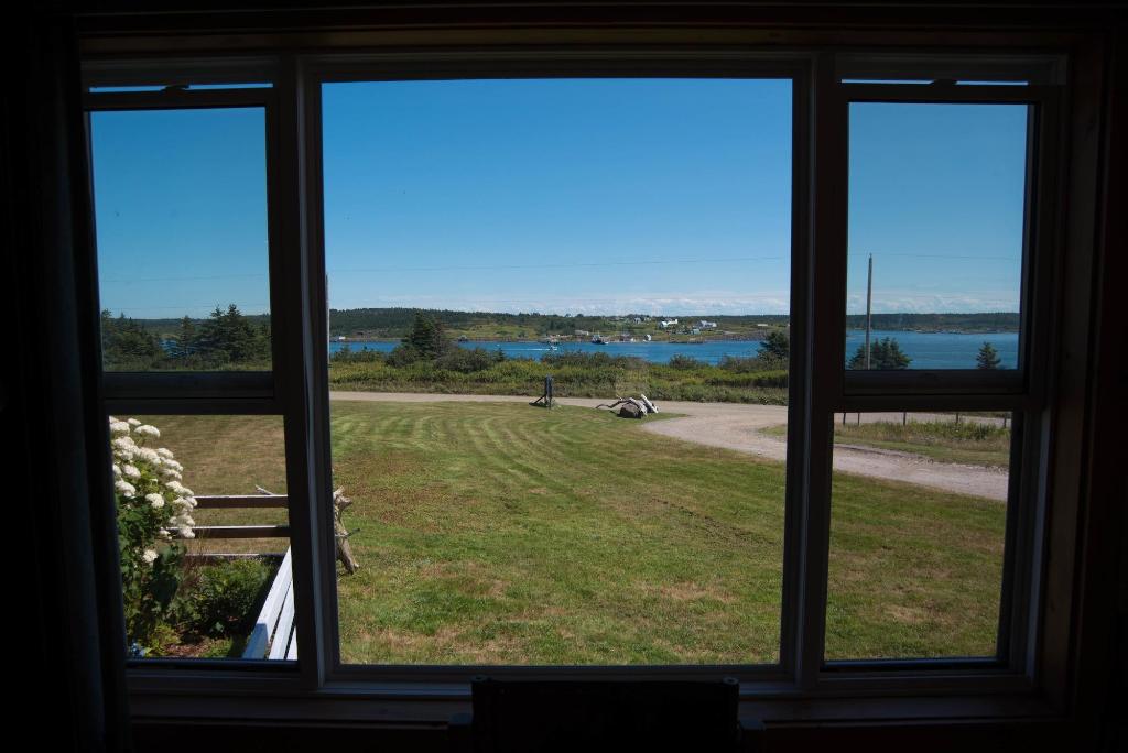 brier island lodge