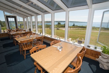 brier island lodge