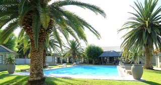 Kalahari Arms Hotel,Botswana>>Ghanzi,3.5 star
