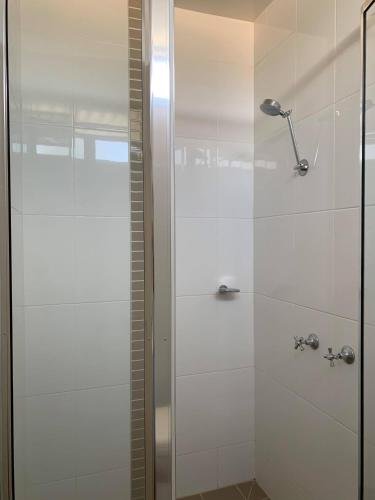 Charleville Motel,Injune>>Charleville,2 star