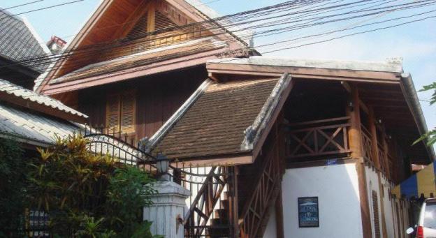 rattana guesthouse
