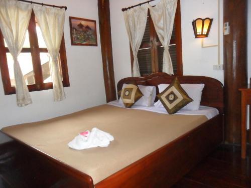 rattana guesthouse