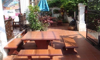 rattana guesthouse
