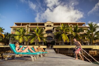 the bellafonte luxury oceanfront hotel