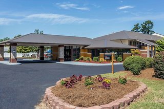 Quality Inn Pinehurst Area,Southern Pines>>Aberdeen,3 star