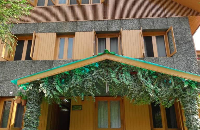 hotel madhuban dal lake