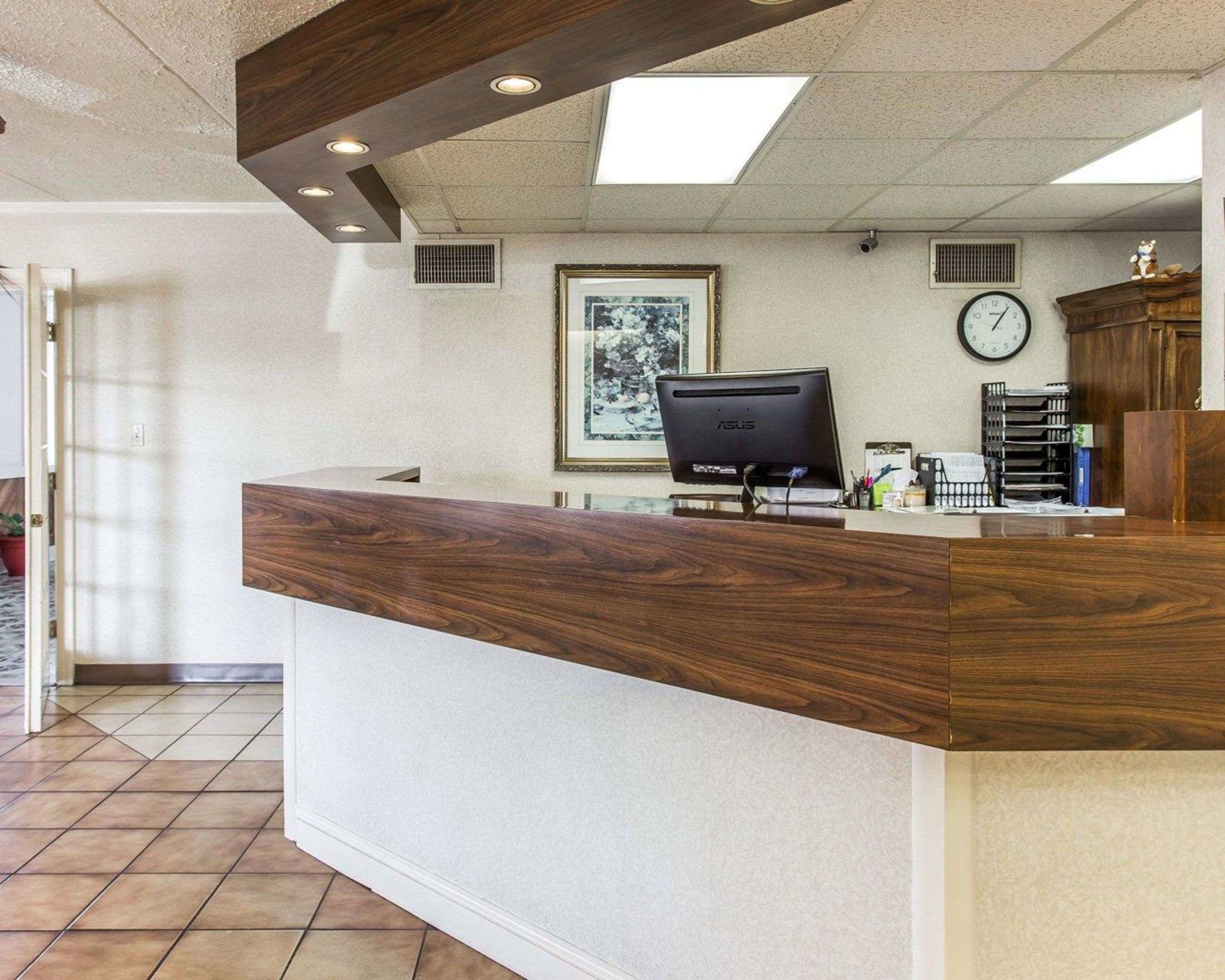 econo lodge