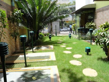 the senator hotel