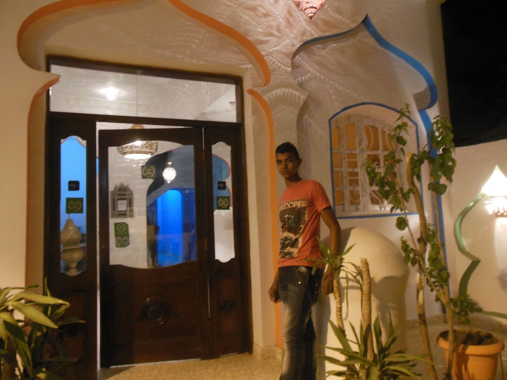 cleopatra hotel luxor