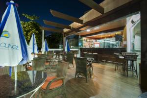 comfort suites macae