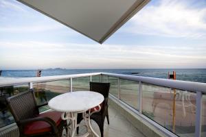 comfort suites macae