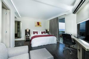 comfort suites macae