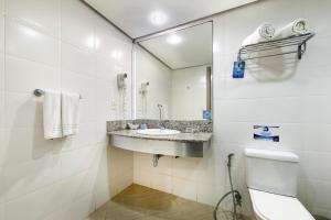 comfort suites macae