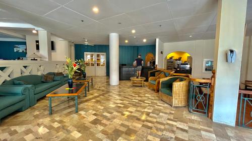 Coco Grande Hotel,,3 star