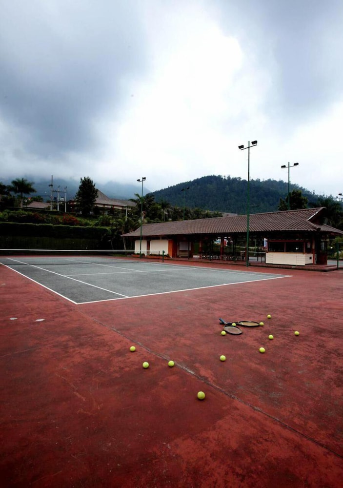 kusuma agrowisata resort and convention hotel