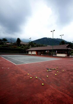 kusuma agrowisata resort and convention hotel