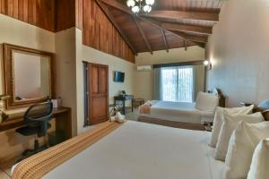 La Riviera Hotel B&B,Near Ojo De Agua Spa Park,3 star