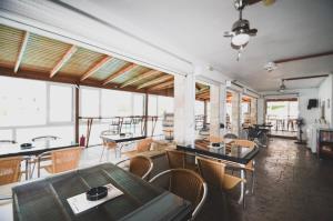 coliseum studios and apartments
