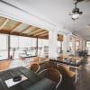 coliseum studios and apartments