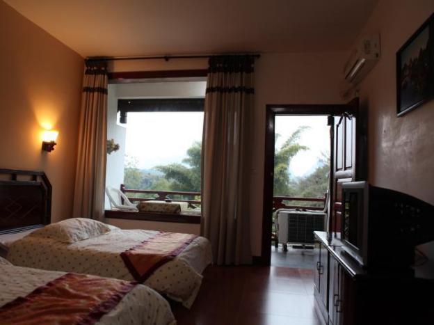 snow lion riverside resort