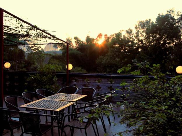 snow lion riverside resort