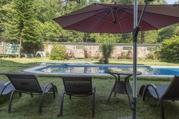 snow lion riverside resort