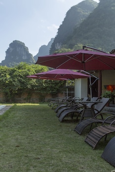 Snow Lion Riverside Resort,Yangshuo>>Guilin,4 star
