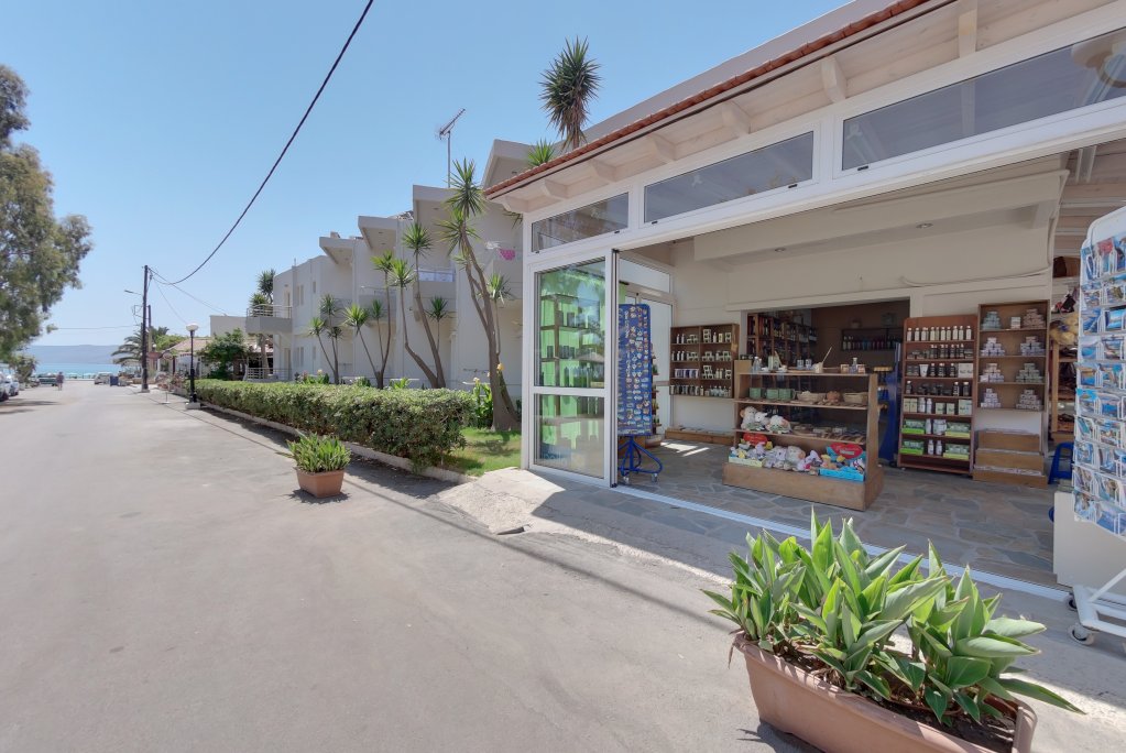tarra apartments