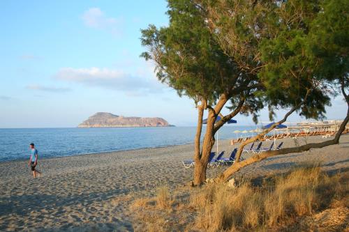 platanias