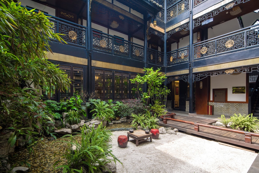 chengdu buddhazen hotel