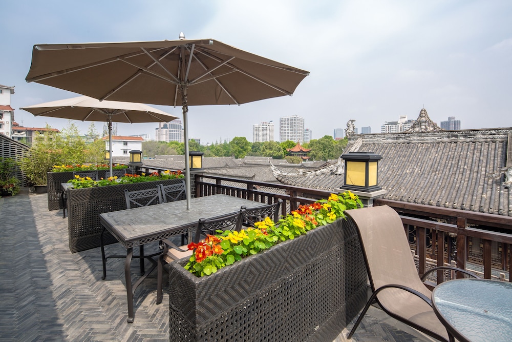 chengdu buddhazen hotel