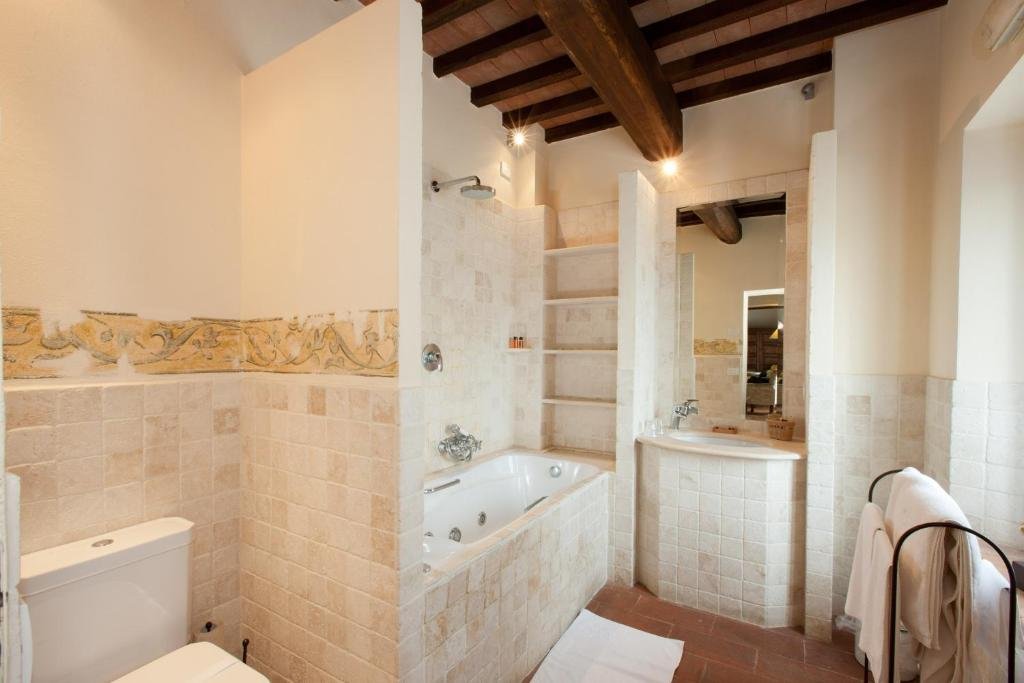 Palazzo Brandano,,3 star
