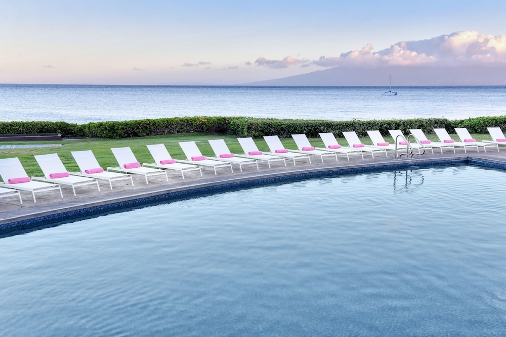 royal lahaina resort and bungalows