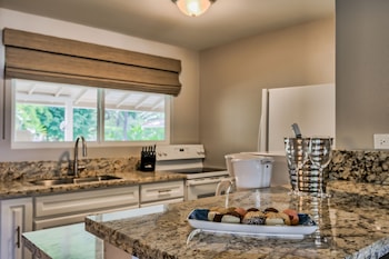 royal lahaina resort and bungalows