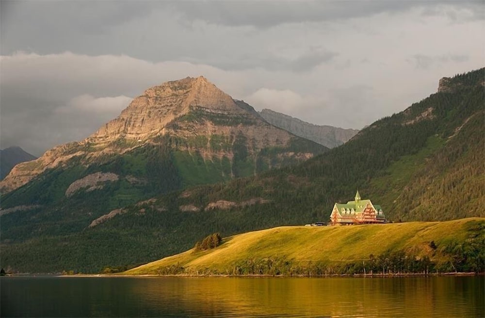 prince of wales hotel