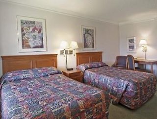 Travelodge By Wyndham North Richland Hills/Dallas/Ft Worth,North Richland Hills>>Fort Worth,2 star