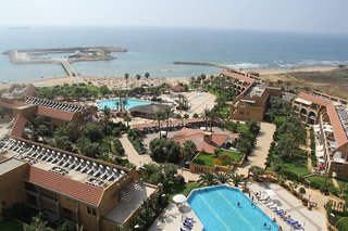 jiyeh marina resort hotel and chalets