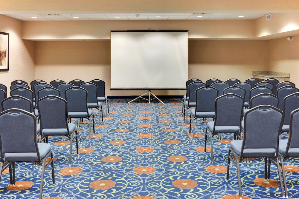 holiday inn express hotel and suites detroit novi by ihg