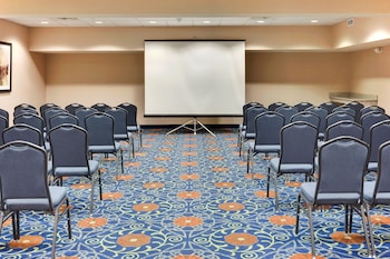 holiday inn express hotel and suites detroit novi by ihg
