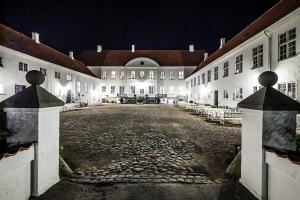 Kragerup Gods,Kalundborg>>Hong,4 star