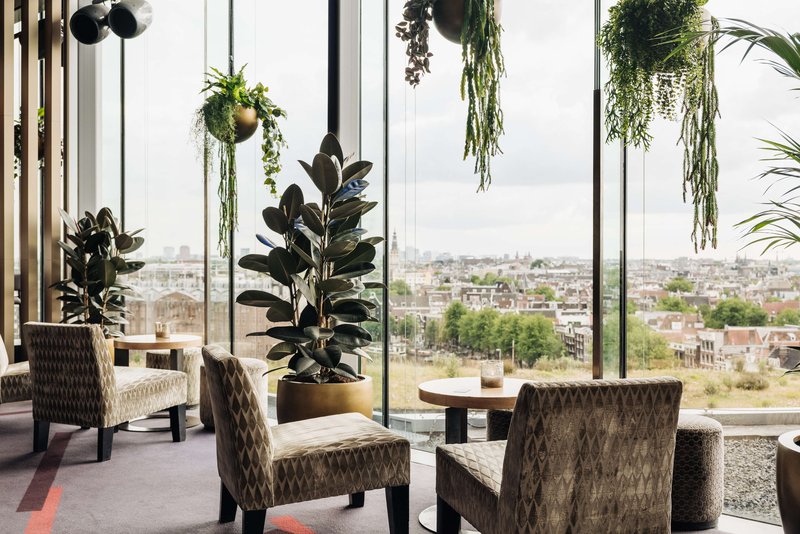 doubletree by hilton amsterdam centraal station