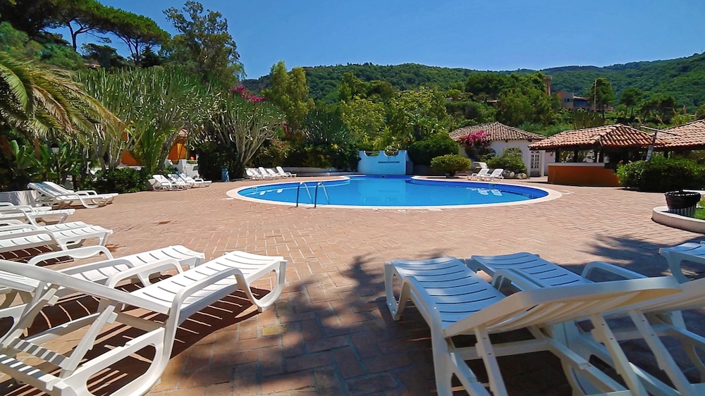 baia paraelios resort